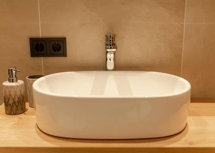 Apartament Lisal By In One